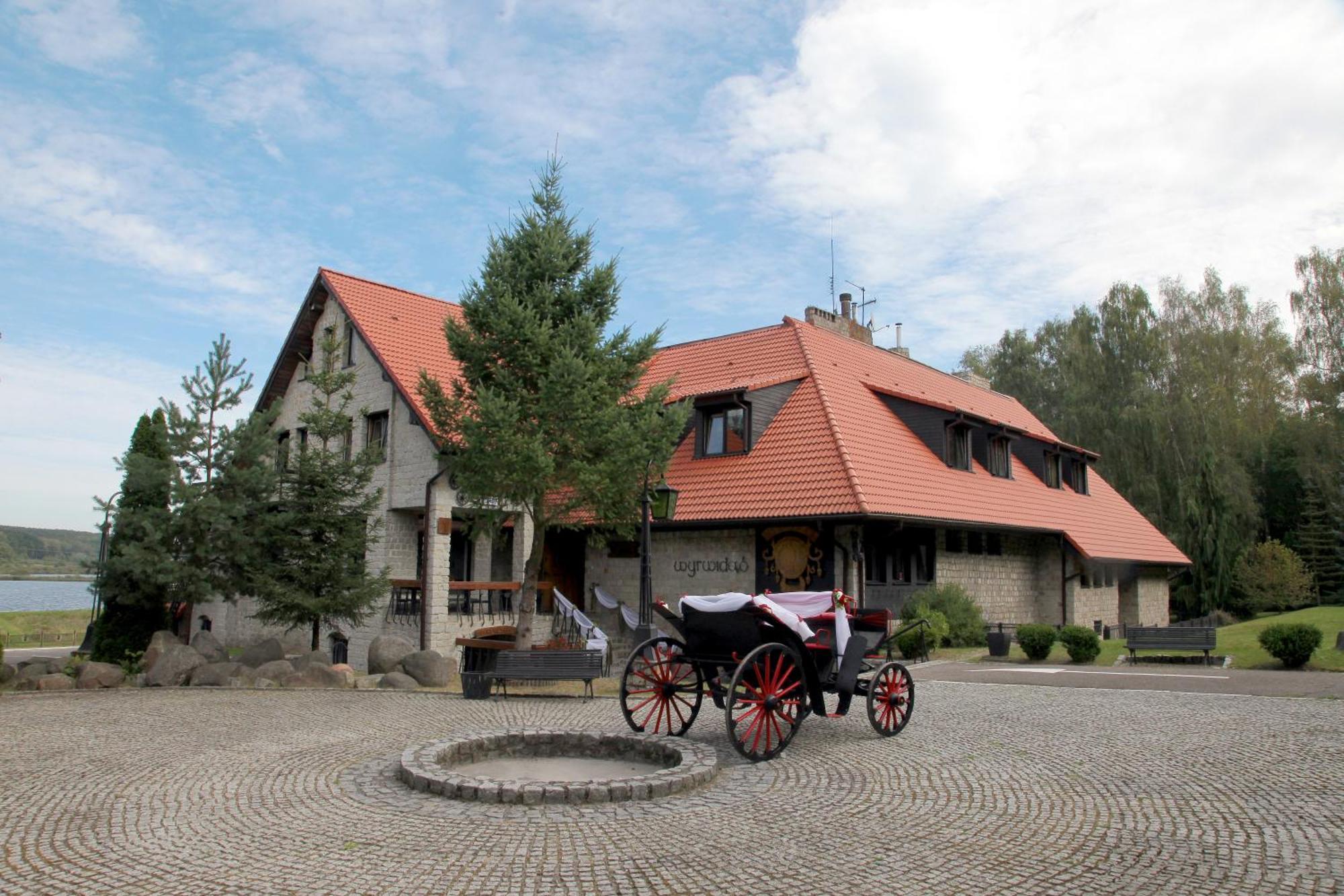 Hotel Wyrwidab Chodzież 외부 사진